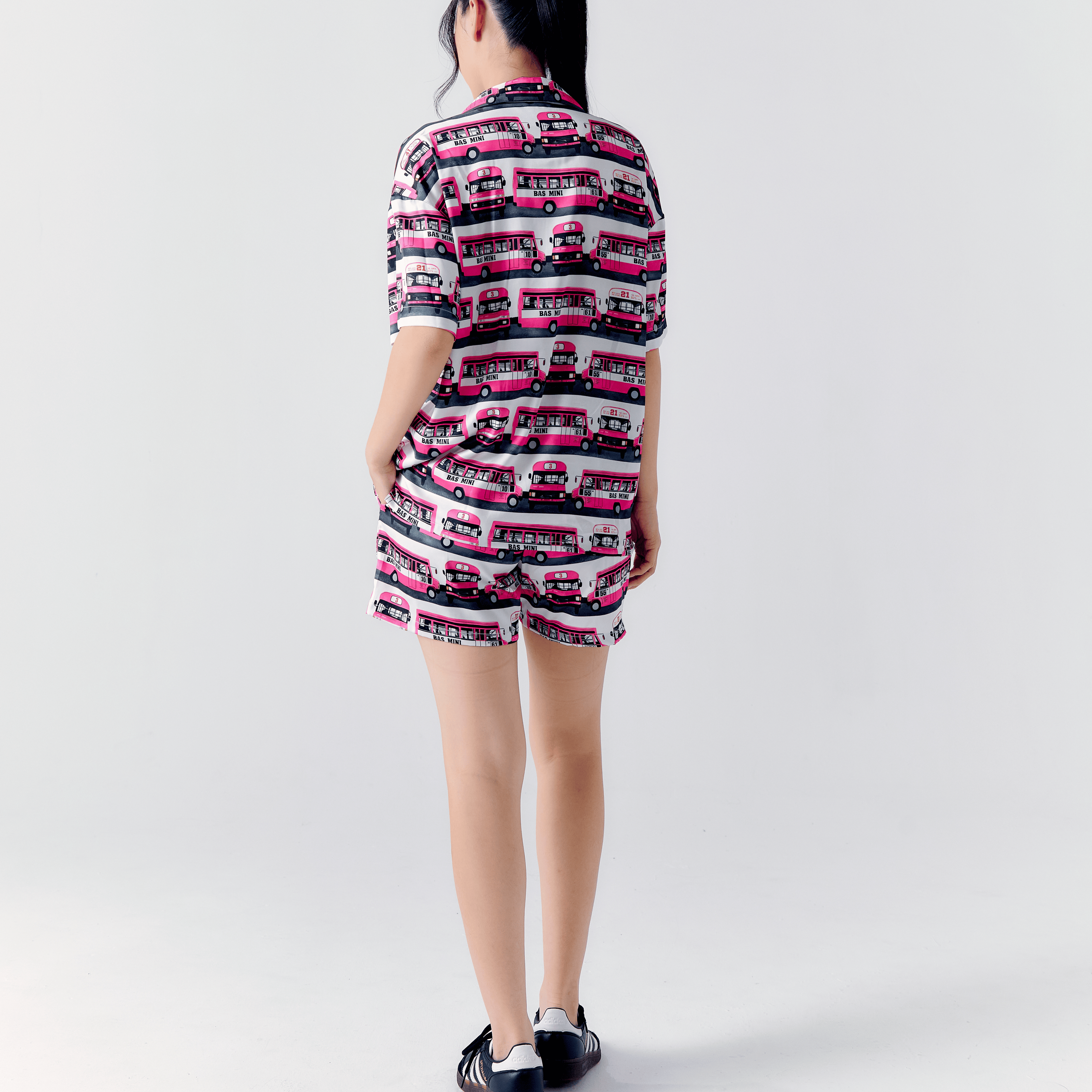 M'sia Mini Bus - Shirt / Shorts