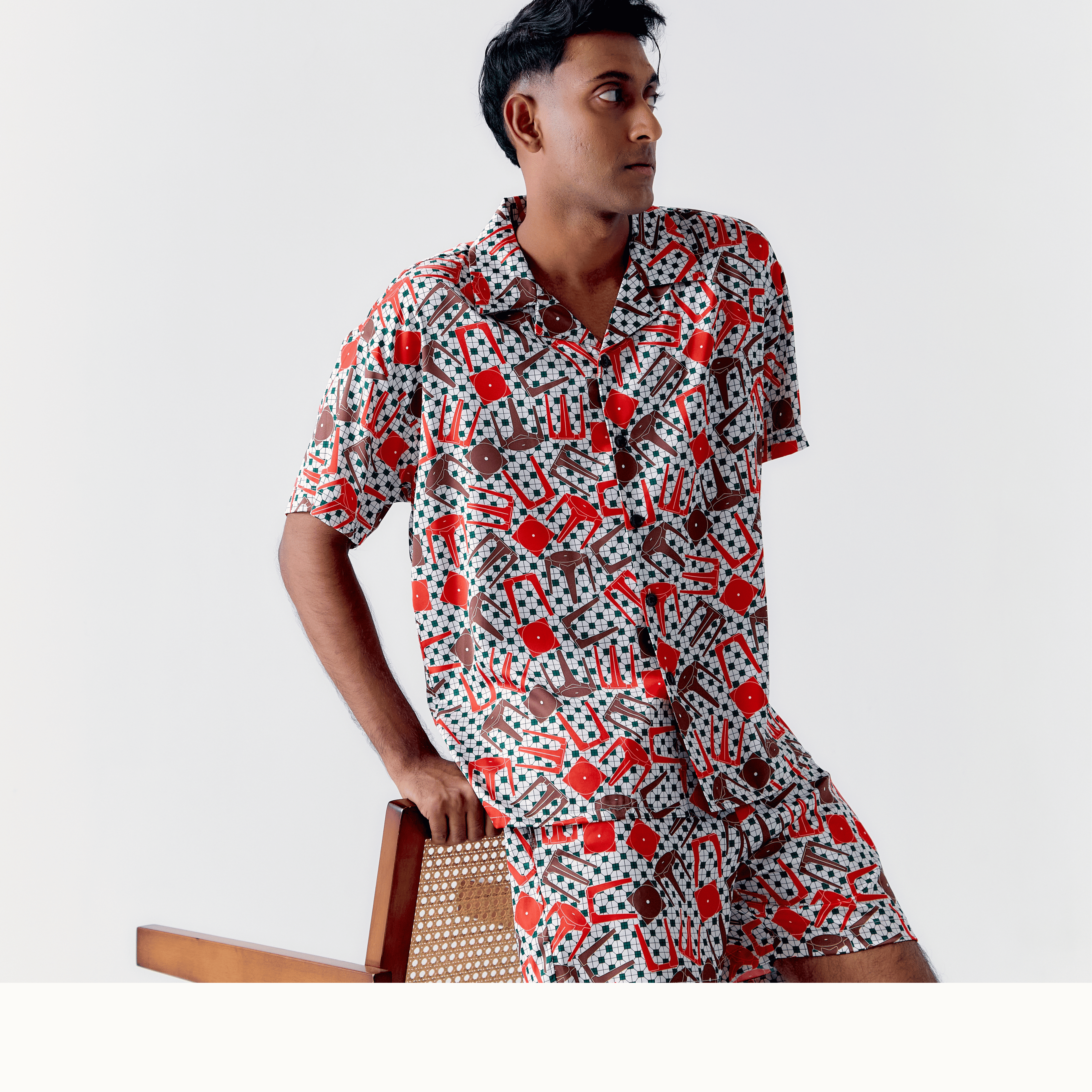 M'Sia Famous Stool Shirt / Shorts